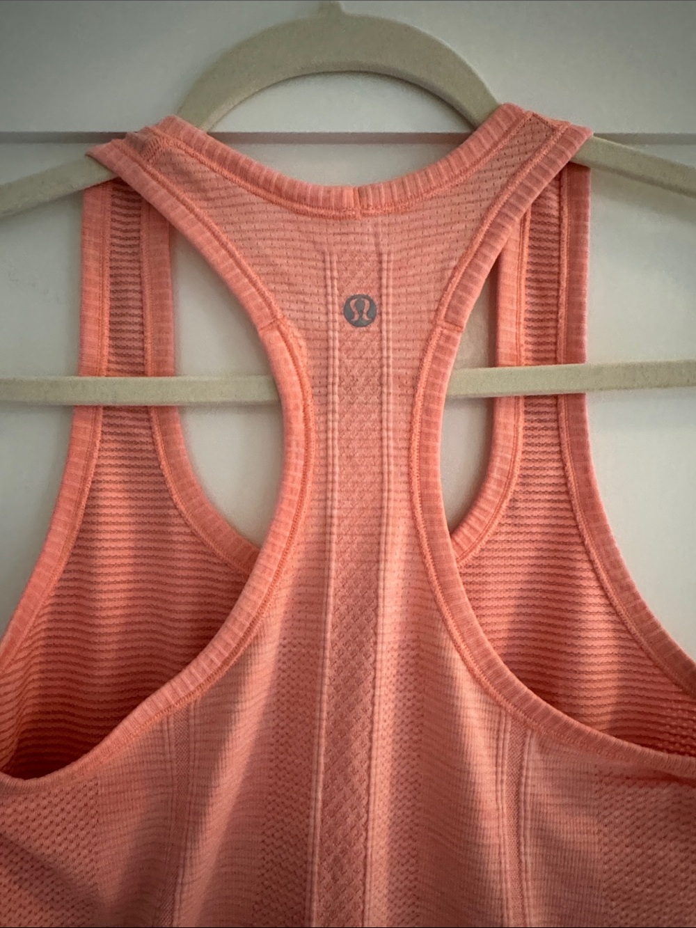 Lululemon Swiftly Racerback Tank Top Hip Length in Heathered Coral Pink | Size 4 - Picture 3 of 7